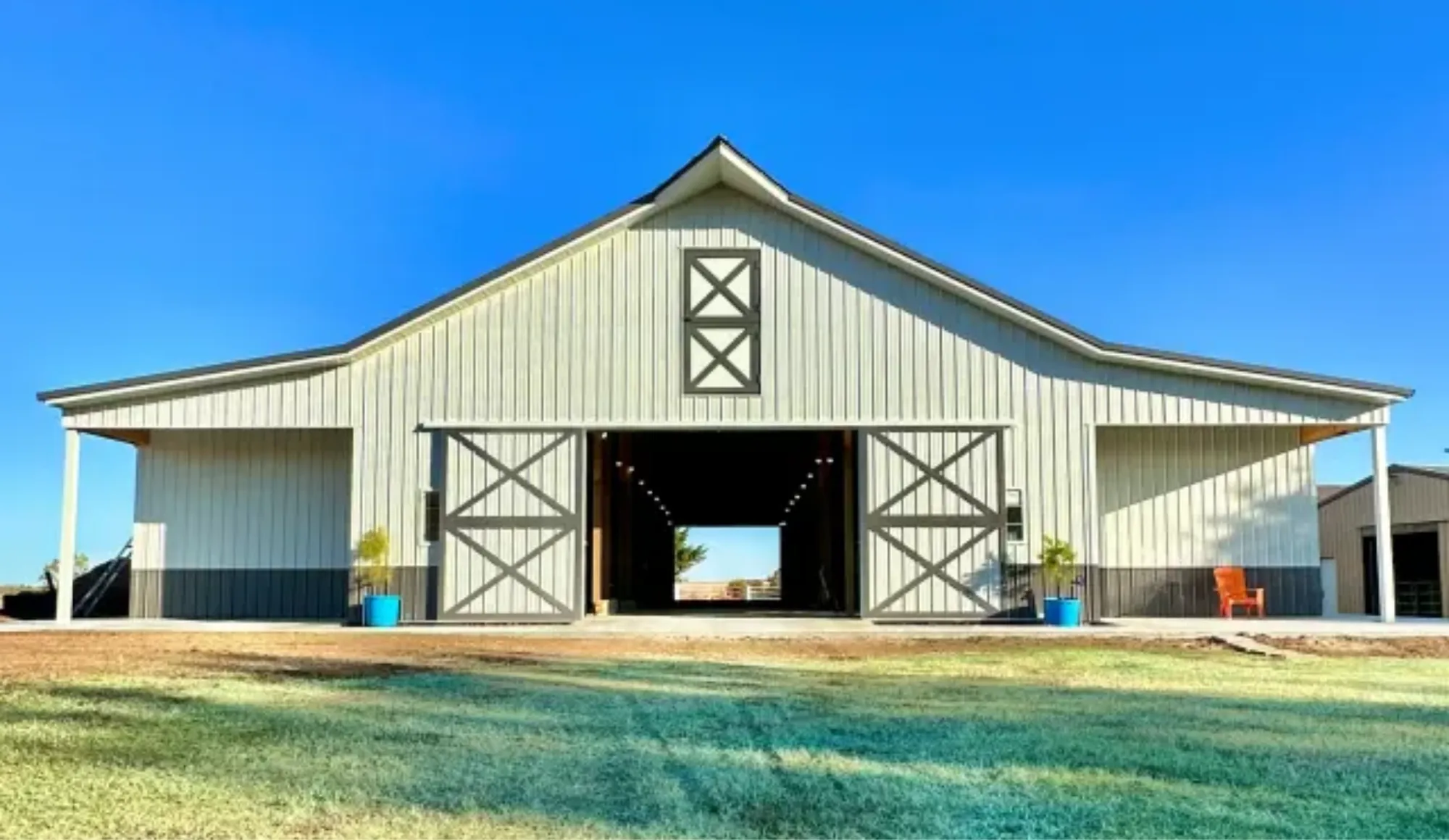 HRI post frame construction details